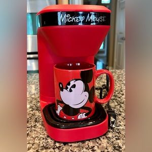 Mickey Mouse One Cup Coffee Maker with Mickey Mouse Coffee Mug -NWOT